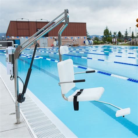 spectrum aquatics pool lift